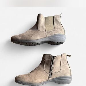 Evan’s Extra Wide  Women's Beige Ankle Boots